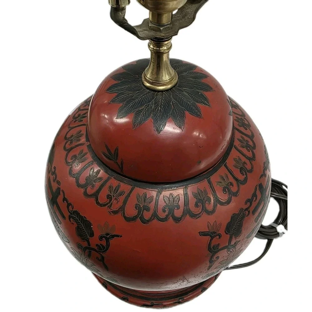 Beautiful‎ Chinese Red Lacquer Jar Table Lamp w Shade and Finial 21